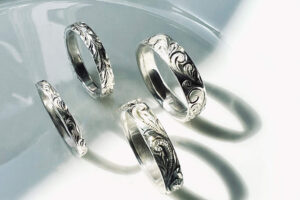 結婚指輪の【彫刻】のデザイン例を紹介Ι刻印との違いも説明