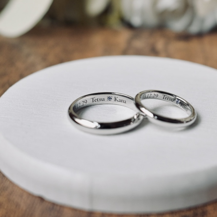 手作り結婚指輪 プラチナ（Pt950） 甲丸 鏡面 ４mm レーザー刻印