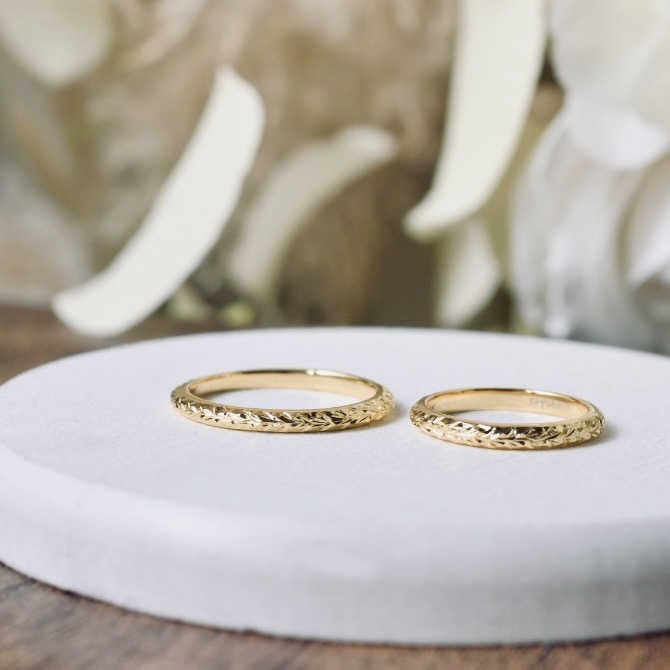 手作りハワイアンシルバーリング（ペアリング） シルバー（SV950） 甲丸 鏡面 ２mm カラーリング（アンティークゴールド）