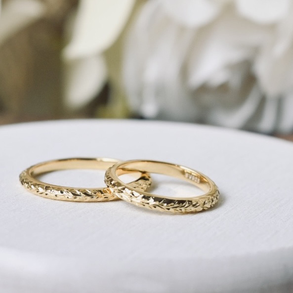 手作りハワイアンシルバーリング（ペアリング） シルバー（SV950） 甲丸 鏡面 ２mm カラーリング（アンティークゴールド）