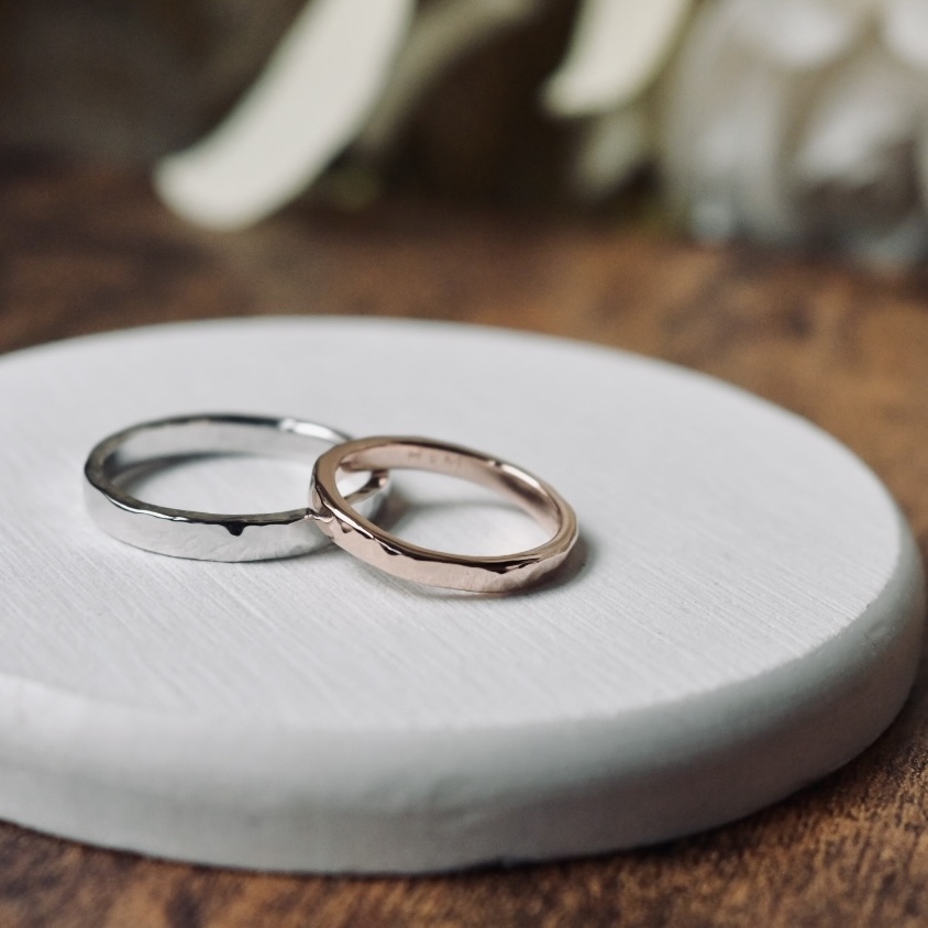 手作りペアリング（シルバー） シルバー（SV950） 平打ち（内甲丸） ハンマー 鏡面 ２mm ３mm カラーリング（ピンクゴールド） カラーリング（ロジウム） 変色防止コーティング 手打ち刻印