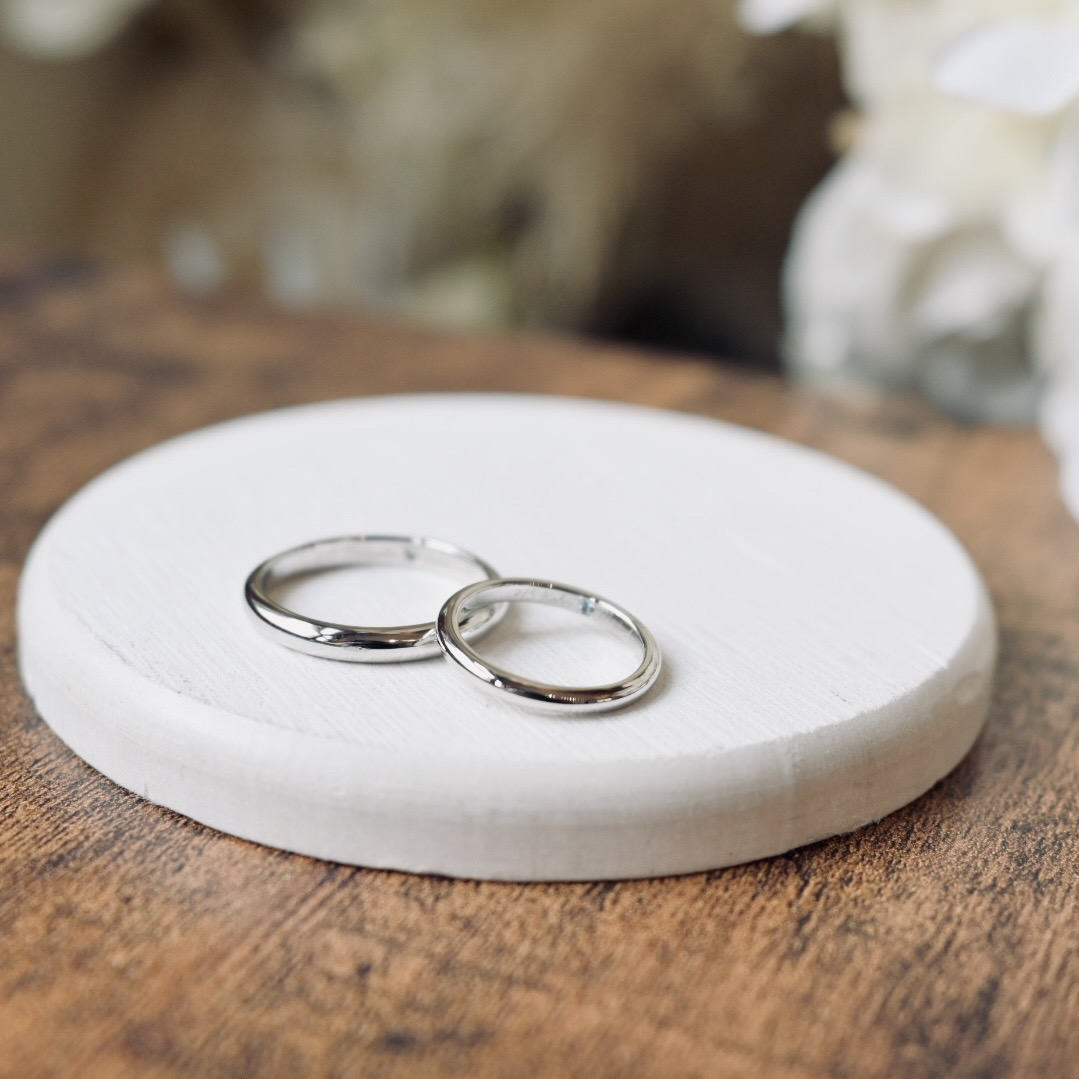 手作り結婚指輪 プラチナ（Pt950） 甲丸 鏡面 ２mm ３mm 11月 ブルートパーズ 3月 アクアマリン レーザー刻印