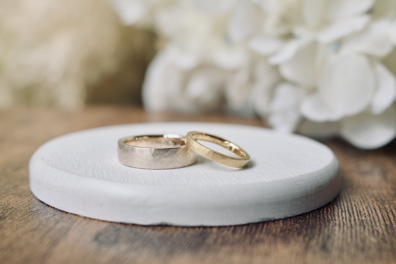 手作りペアリング（シルバー） シルバー（SV950） 平打ち（内甲丸） つや消し ハンマー ２mm ５mm カラーリング（アンティークゴールド） カラーリング（シャンパンゴールド）