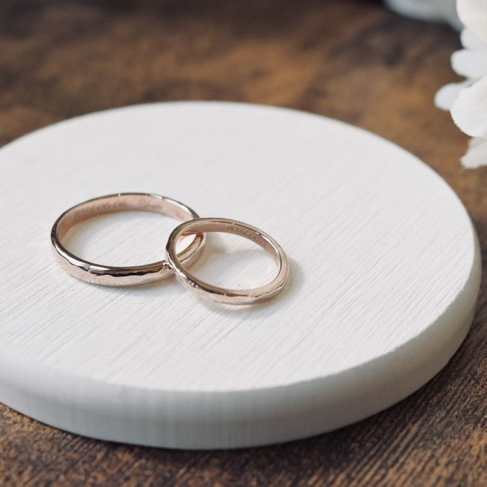 手作りペアリング（シルバー） シルバー（SV950） 甲丸 ハンマー 鏡面 ２mm ３mm カラーリング（ピンクゴールド） レーザー刻印