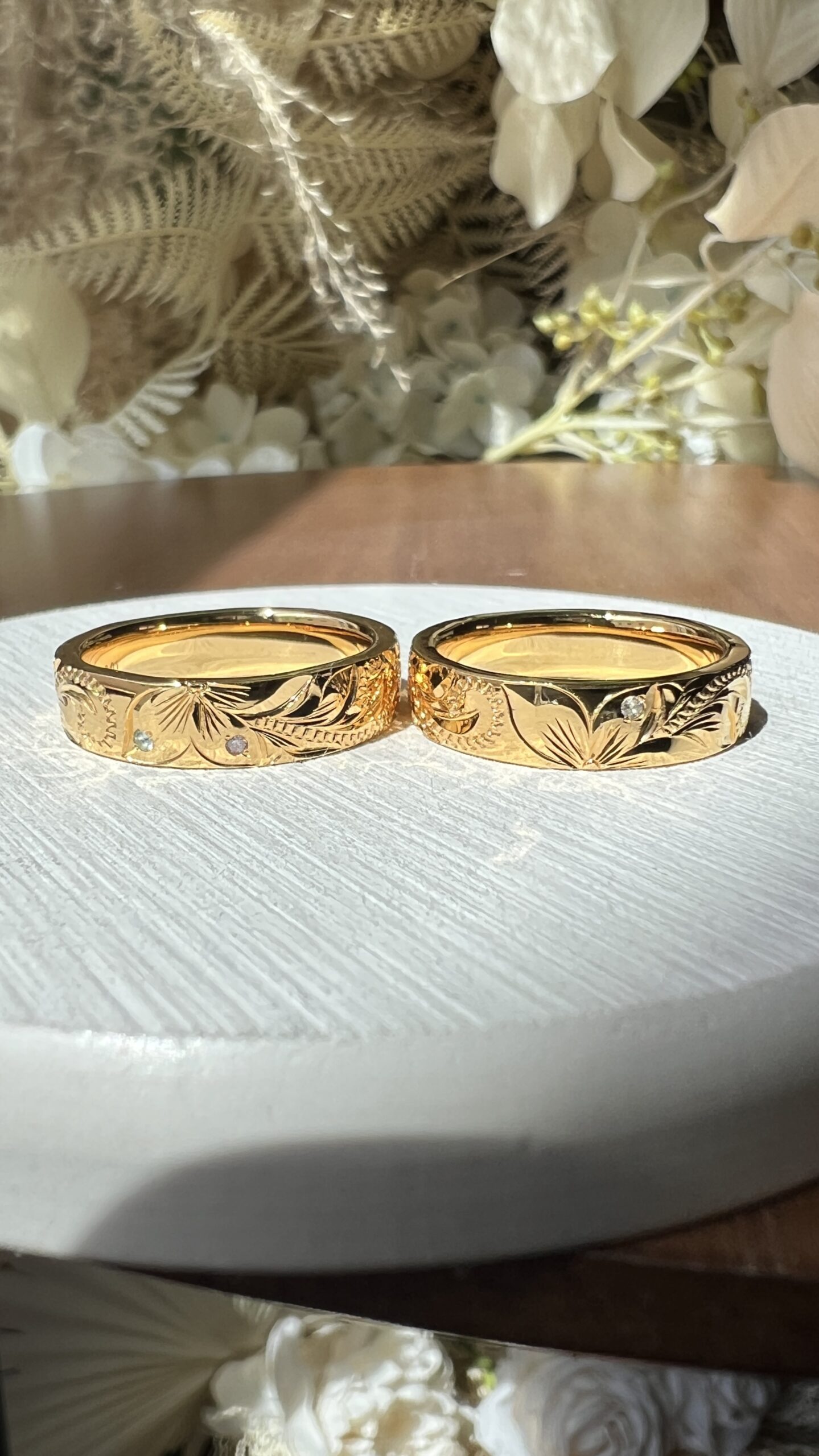 手作りハワイアンシルバーリング（ペアリング） 手作りペアリング（シルバー） シルバー925 平打ち（内甲丸） ハワイアン 鏡面 ５mm 11月 ブルートパーズ 3月 アクアマリン ピンクダイヤモンド カラーリング（アンティークゴールド） ハワイアンふたりでひとつ プルメリア