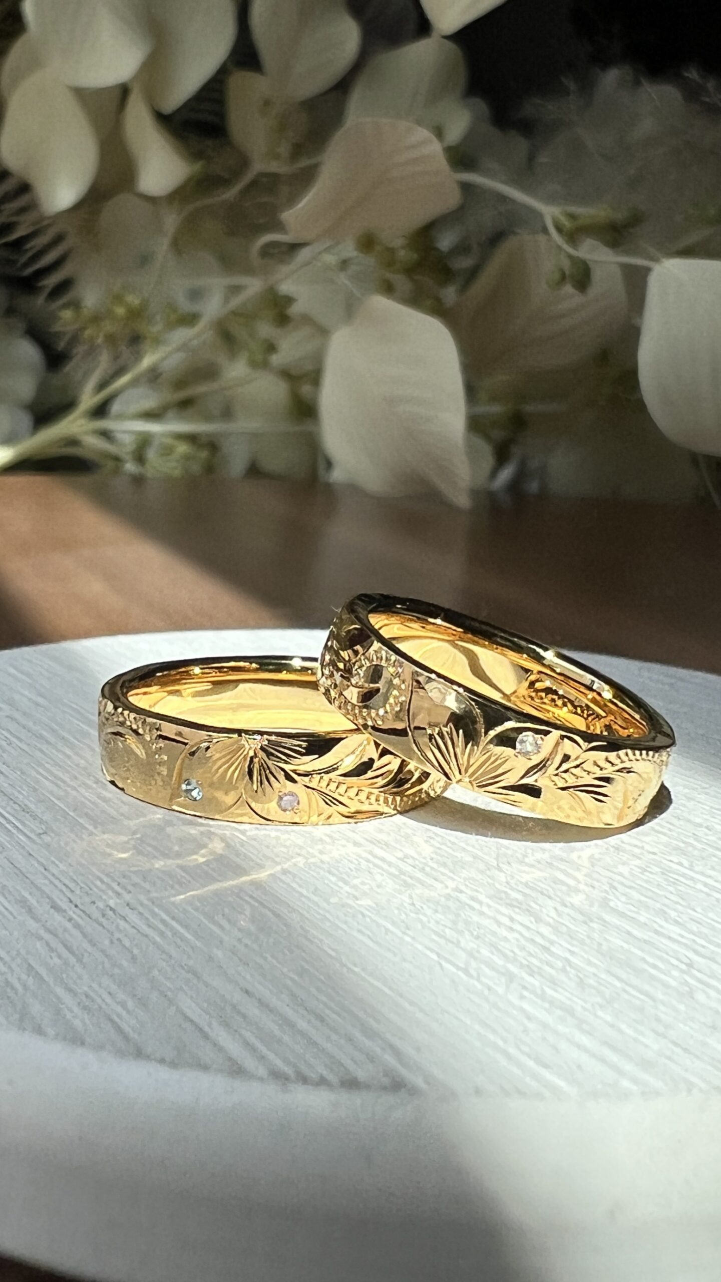 手作りハワイアンシルバーリング（ペアリング） 手作りペアリング（シルバー） シルバー925 平打ち（内甲丸） ハワイアン 鏡面 ５mm 11月 ブルートパーズ 3月 アクアマリン ピンクダイヤモンド カラーリング（アンティークゴールド） ハワイアンふたりでひとつ プルメリア