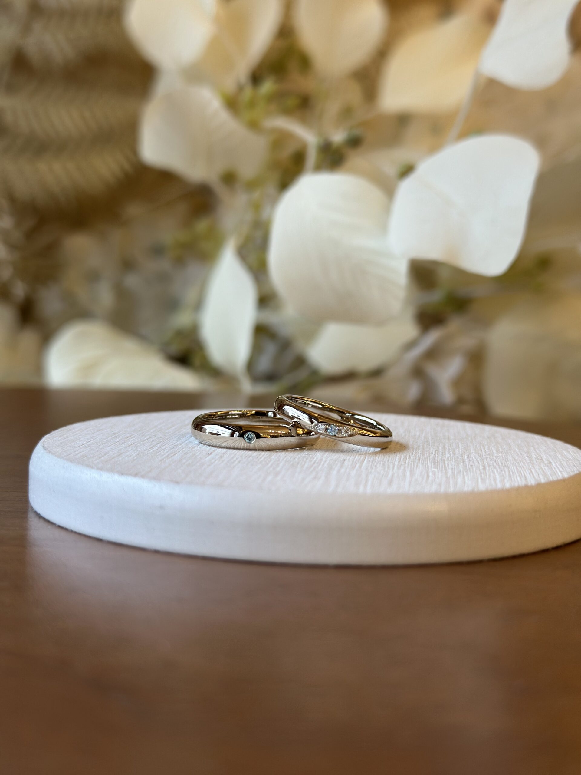 手作り婚約指輪 手作り結婚指輪 手作り結婚指輪・婚約指輪（3本制作） シャンパンゴールド（K18CG） プラチナ（Pt950） 甲丸 ３mm ４mm アイスブルーダイヤモンド カラーレスダイヤモンド