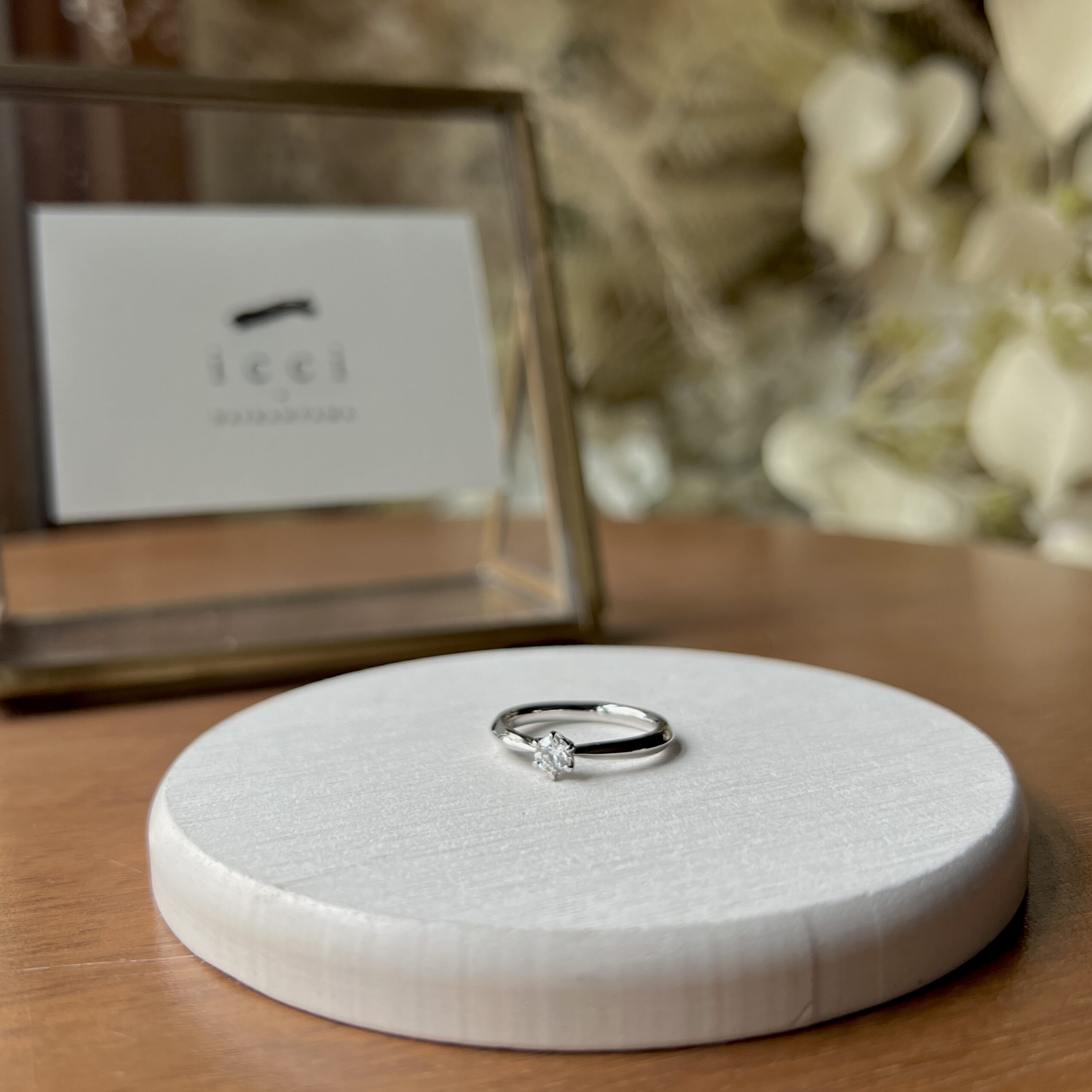 手作り婚約指輪 プラチナ（Pt950） 甲丸 鏡面 ２mm カラーレスダイヤモンド アーム加工