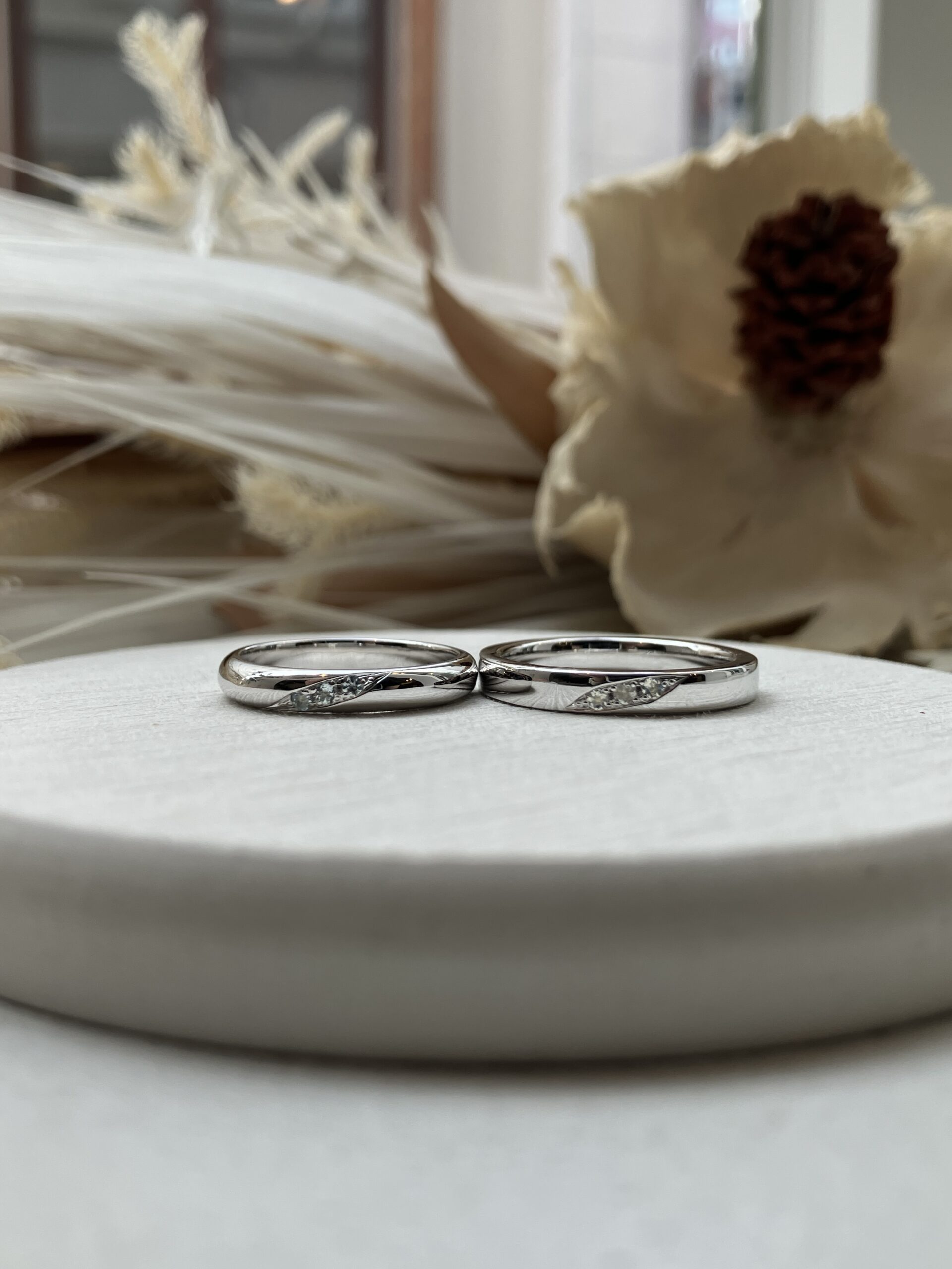 手作りペアリング（シルバー） シルバー925 彫り留め 平打ち（内甲丸） 甲丸 鏡面 ３mm 3月 アクアマリン 6月 ムーンストーン