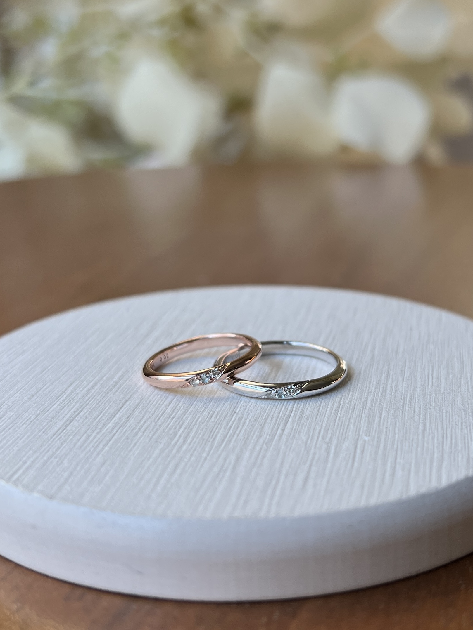 手作りペアリング（シルバー） シルバー925 彫り留め 甲丸 鏡面 ２mm 3月 アクアマリン カラーレスダイヤモンド カラーリング（ピンクゴールド） カラーリング（ロジウム）