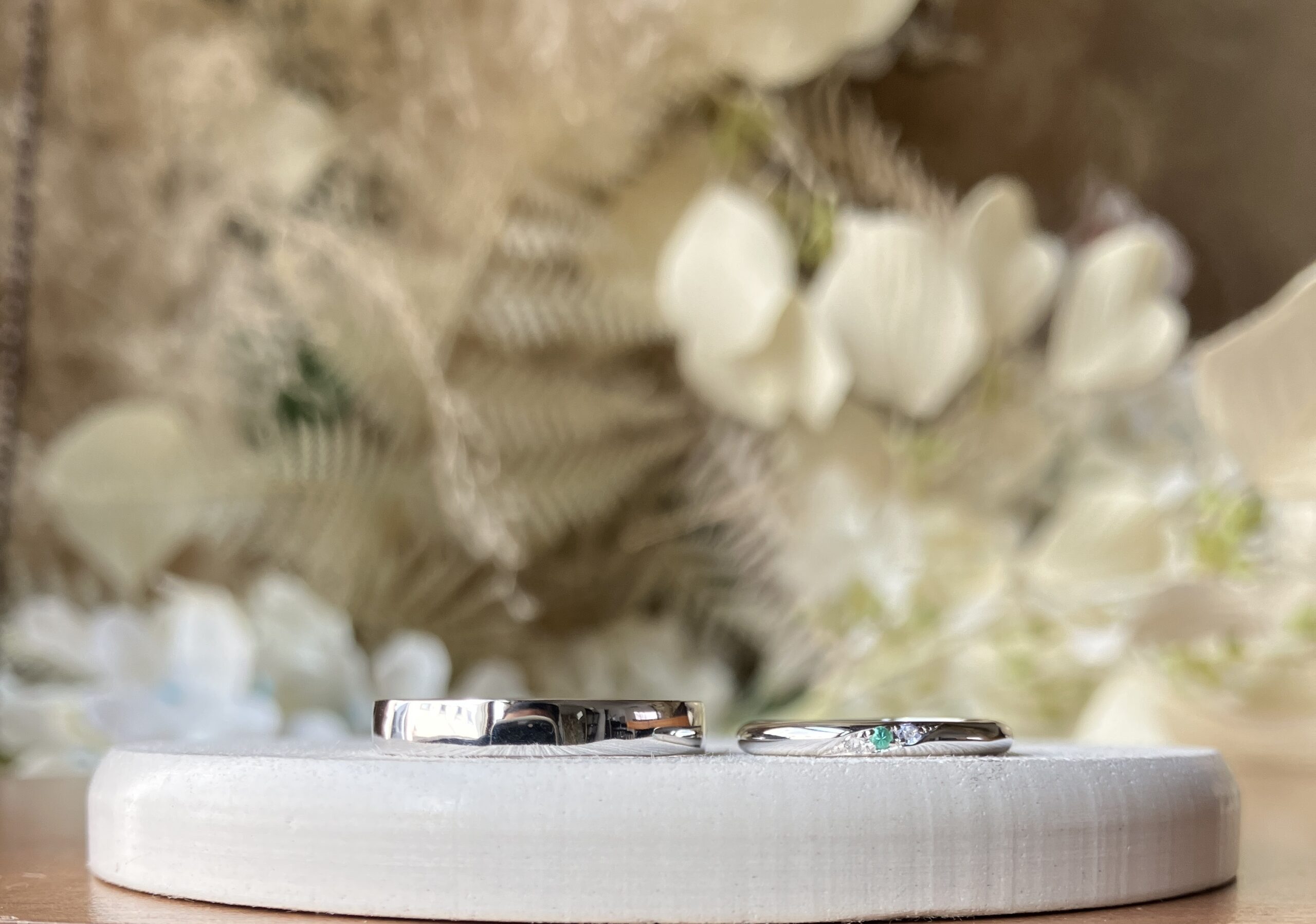 手作りペアリング（シルバー） 甲丸 平打ち（内甲丸） 鏡面 ２mm ３mm カラーレスダイヤモンド 5月 エメラルド 12月 タンザナイト