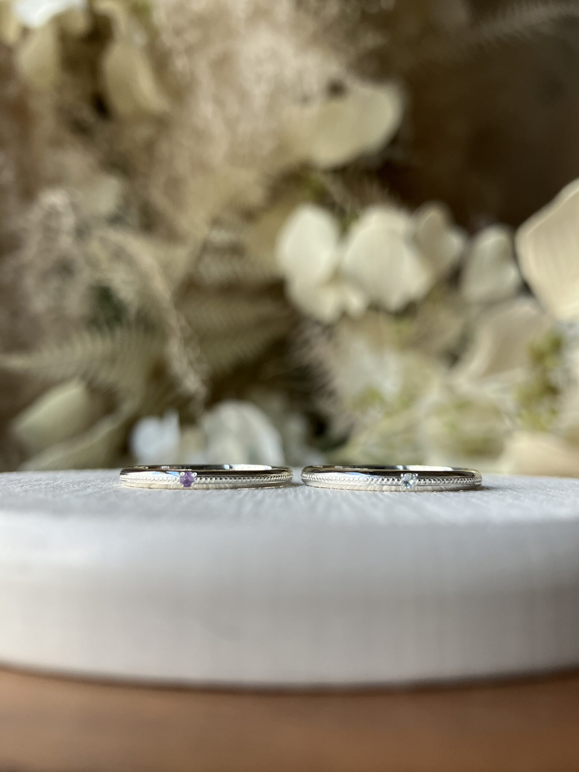 シルバー925 甲丸 鏡面 ２mm 2月 アメシスト 3月 アクアマリン ミル打ち 手書きレーザー刻印