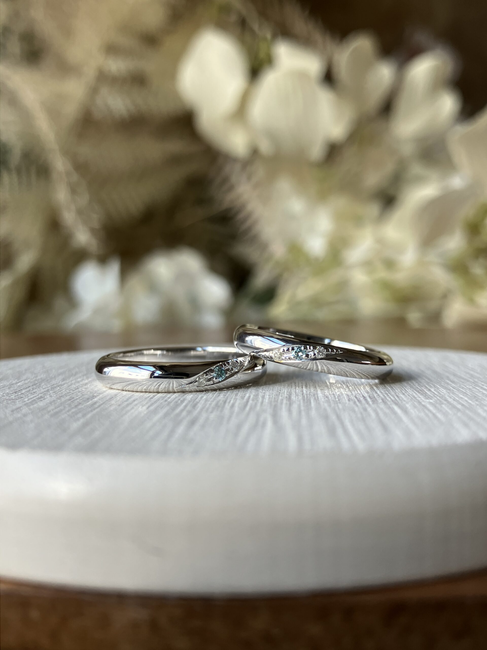 シルバー（SV950） 彫り留め 甲丸 鏡面 ３mm 11月 ブルートパーズ 3月 アクアマリン アイスブルーダイヤモンド カラーレスダイヤモンド レーザー刻印