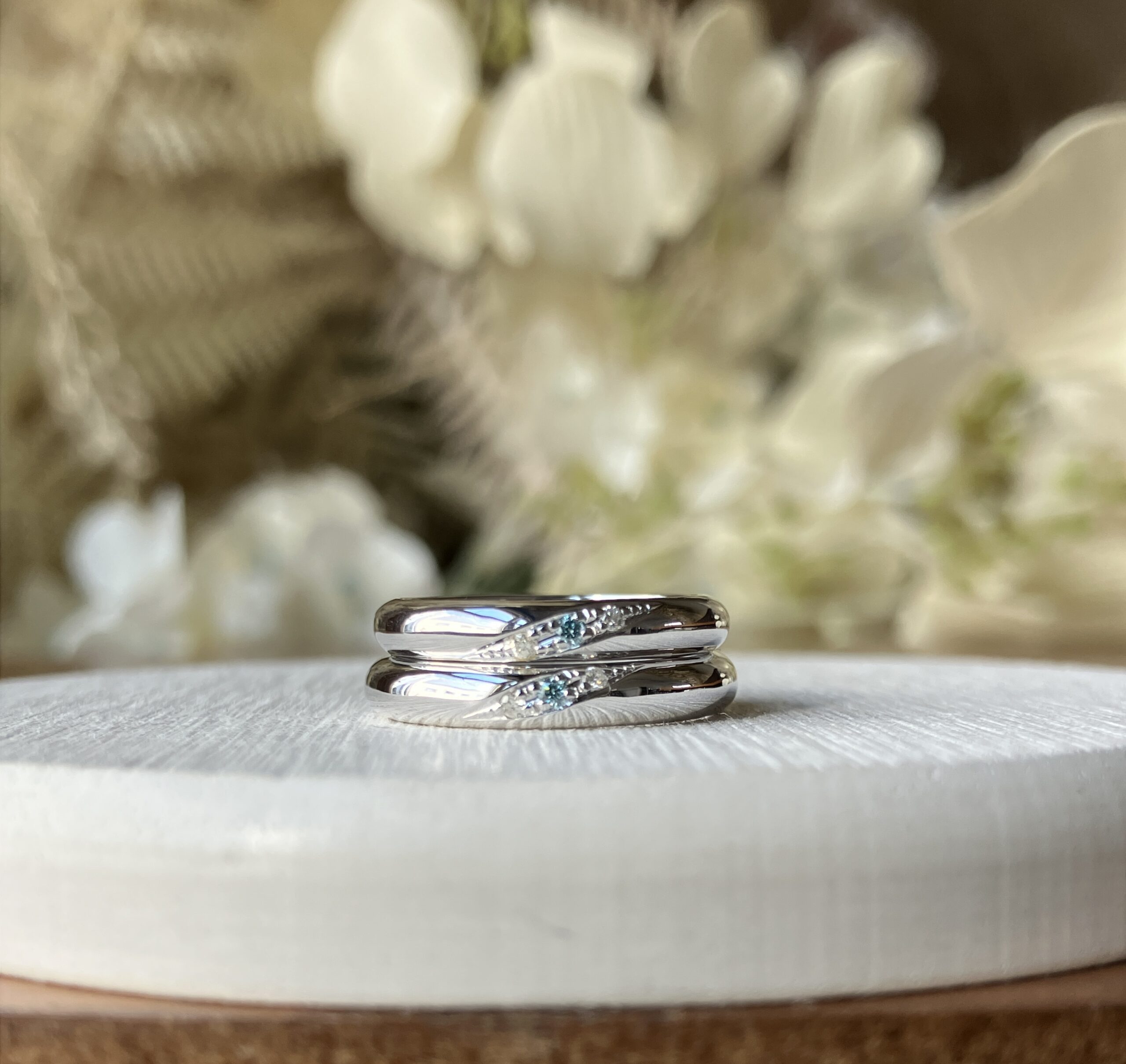 シルバー（SV950） 彫り留め 甲丸 鏡面 ３mm 11月 ブルートパーズ 3月 アクアマリン アイスブルーダイヤモンド カラーレスダイヤモンド レーザー刻印