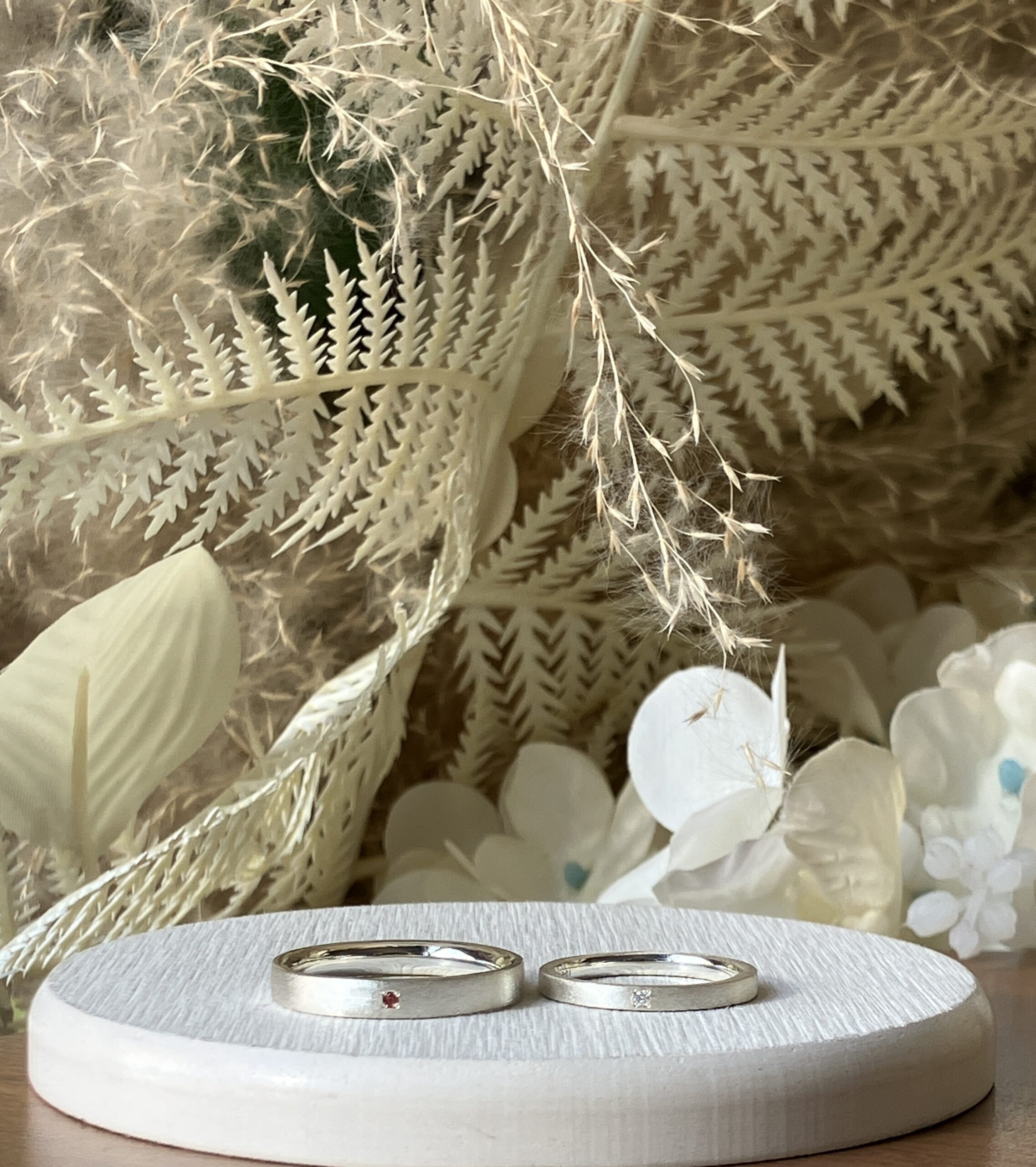 手作りペアリング（シルバー） 平打ち（内甲丸） スターダスト ２mm ３mm 9月 サファイア カラーダイヤモンド