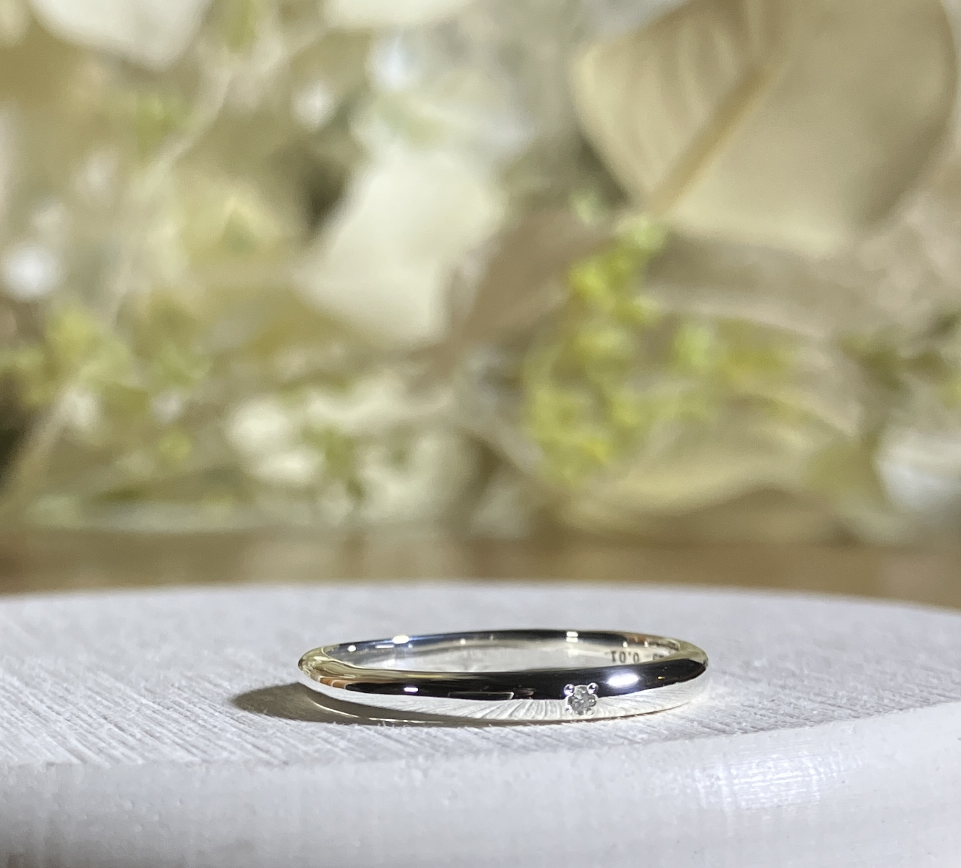 手作りペアリング（シルバー） 甲丸 鏡面 ２mm カラーダイヤモンド