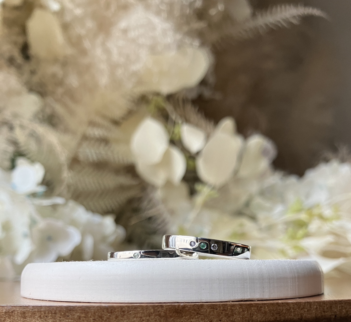 手作りペアリング（シルバー） 平打ち（内甲丸） 鏡面 ２mm ３mm 12月 タンザナイト 3月 アクアマリン 4月 ダイヤモンド 5月 エメラルド