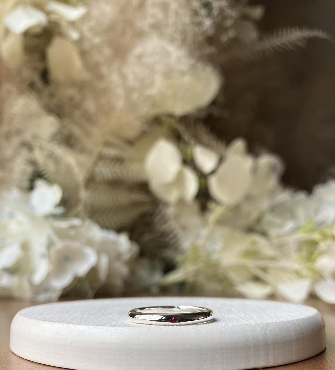 手作りペアリング（シルバー） 甲丸 鏡面 ２mm 7月 ルビー