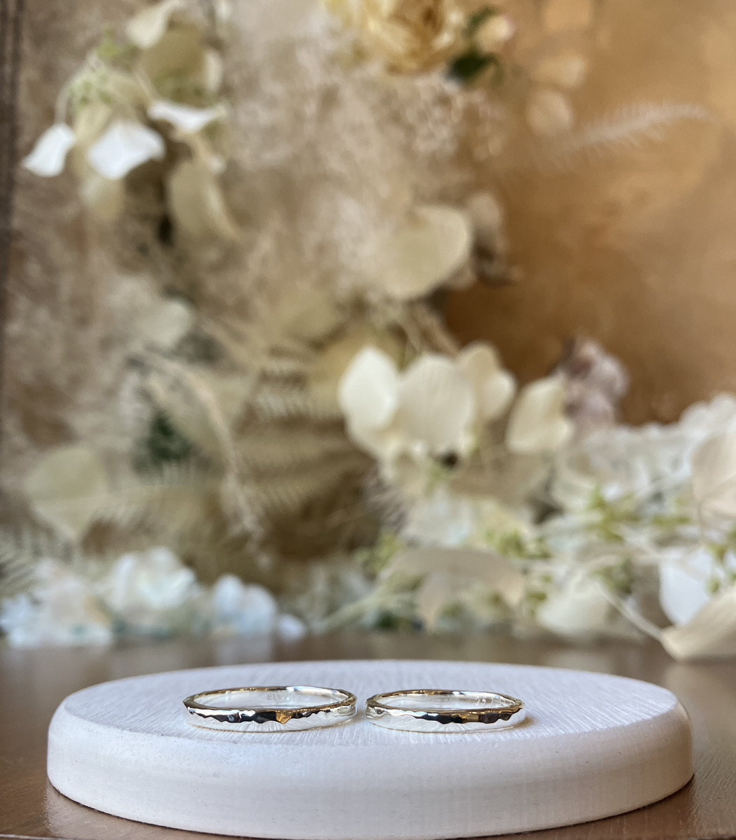 手作りペアリング（シルバー） 甲丸 鏡面 ハンマー ２mm レーザー刻印